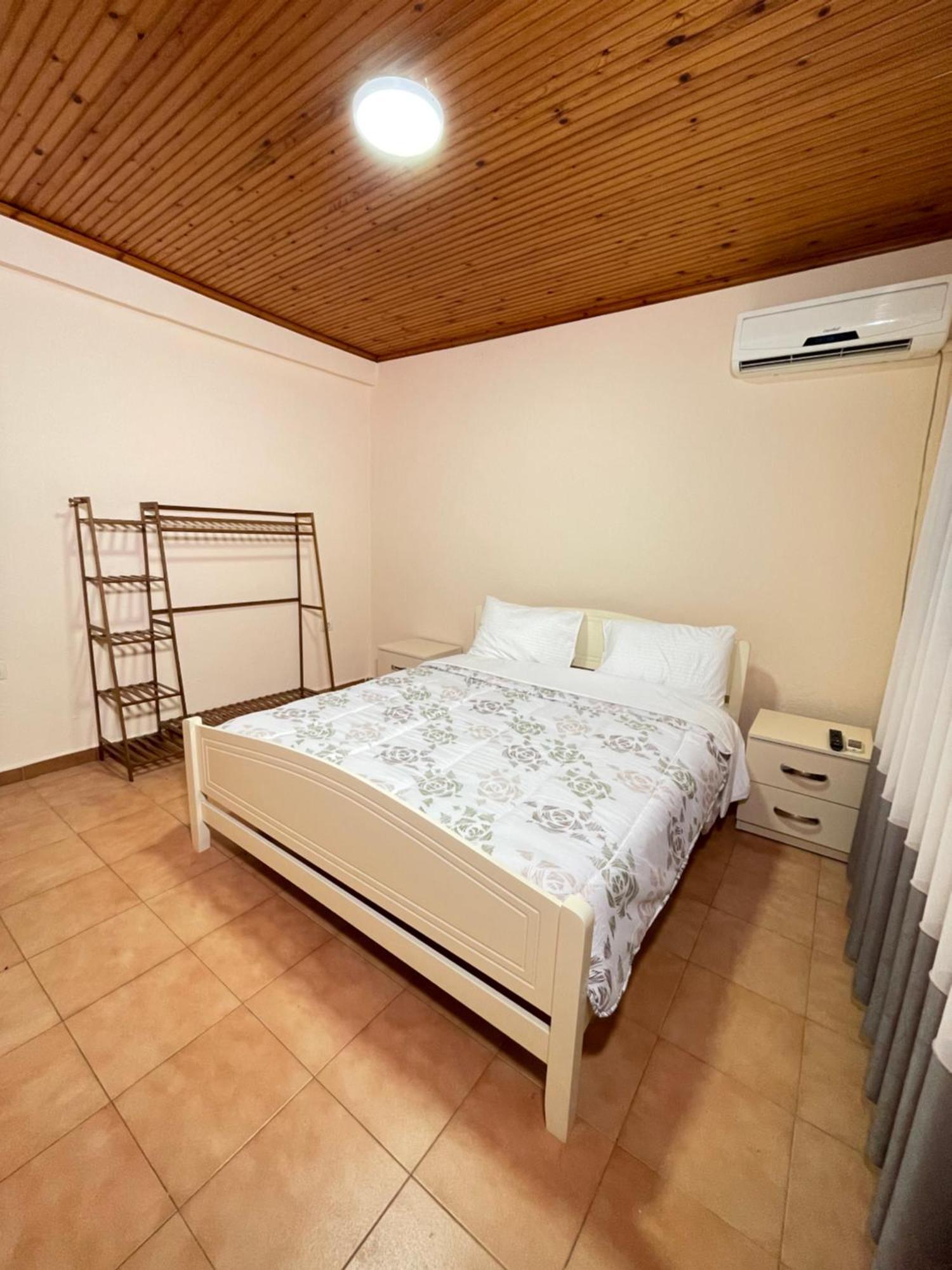 Shkodra Guest House & Trips Exteriér fotografie
