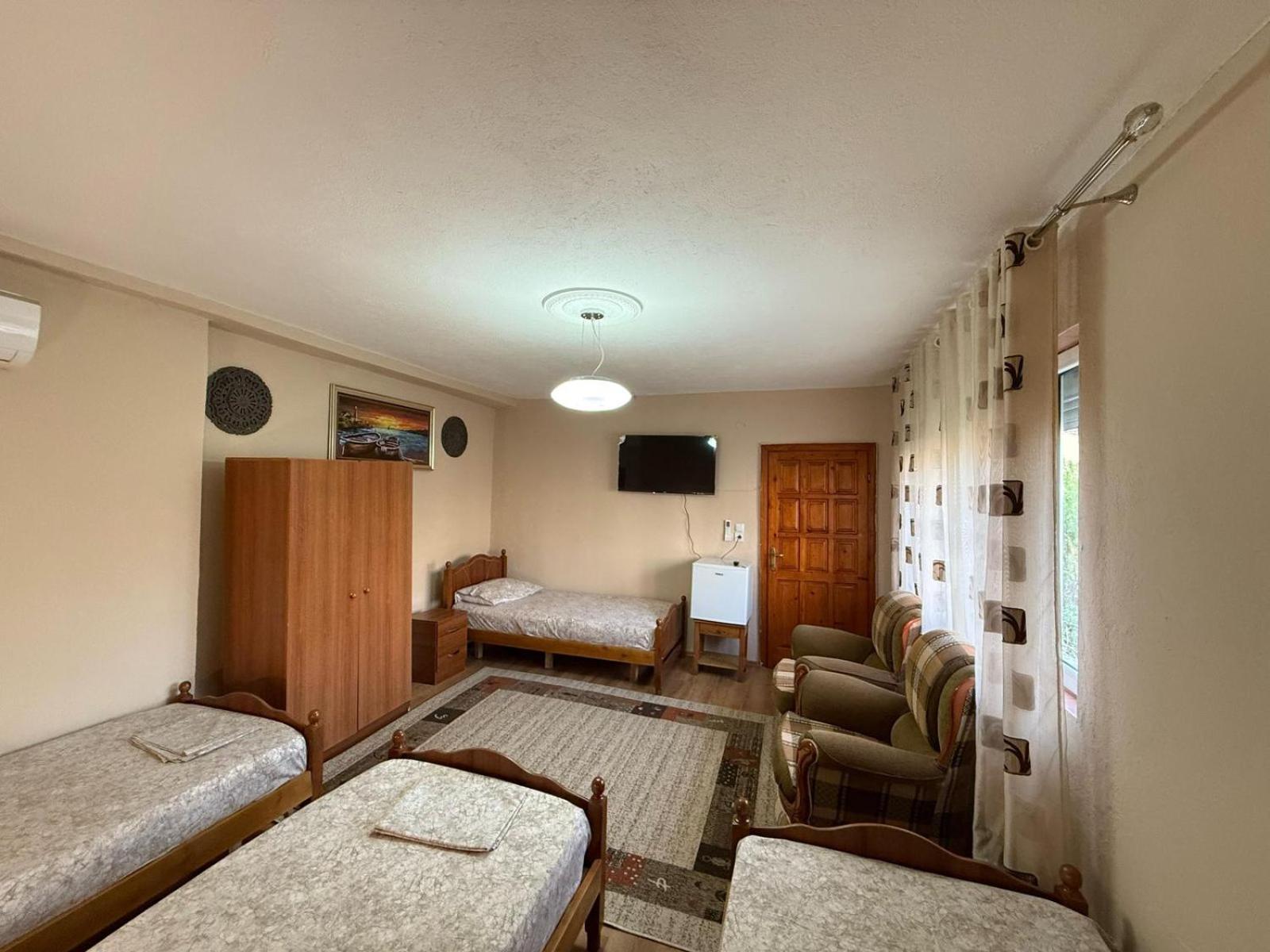 Shkodra Guest House & Trips Exteriér fotografie