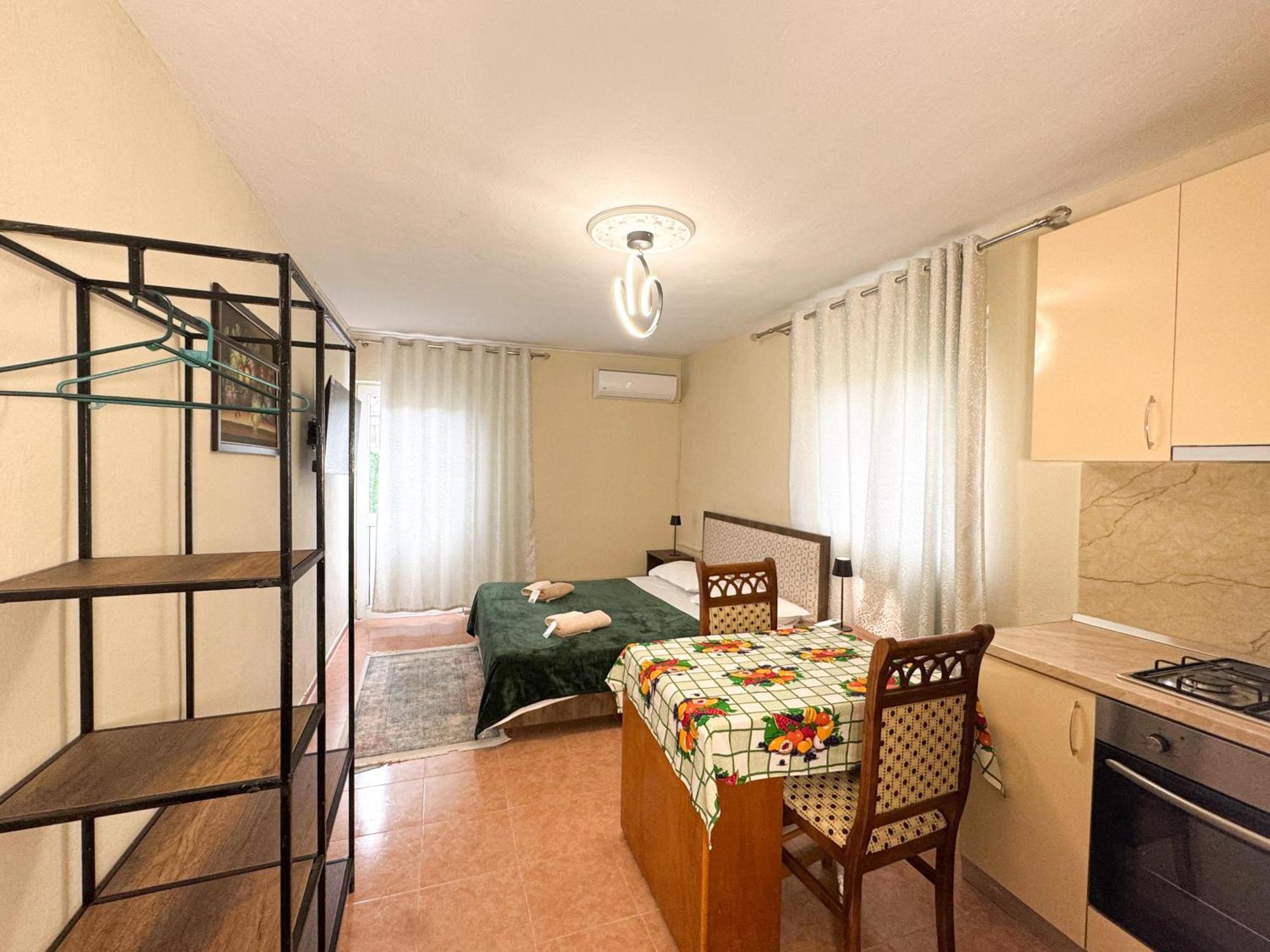 Shkodra Guest House & Trips Exteriér fotografie