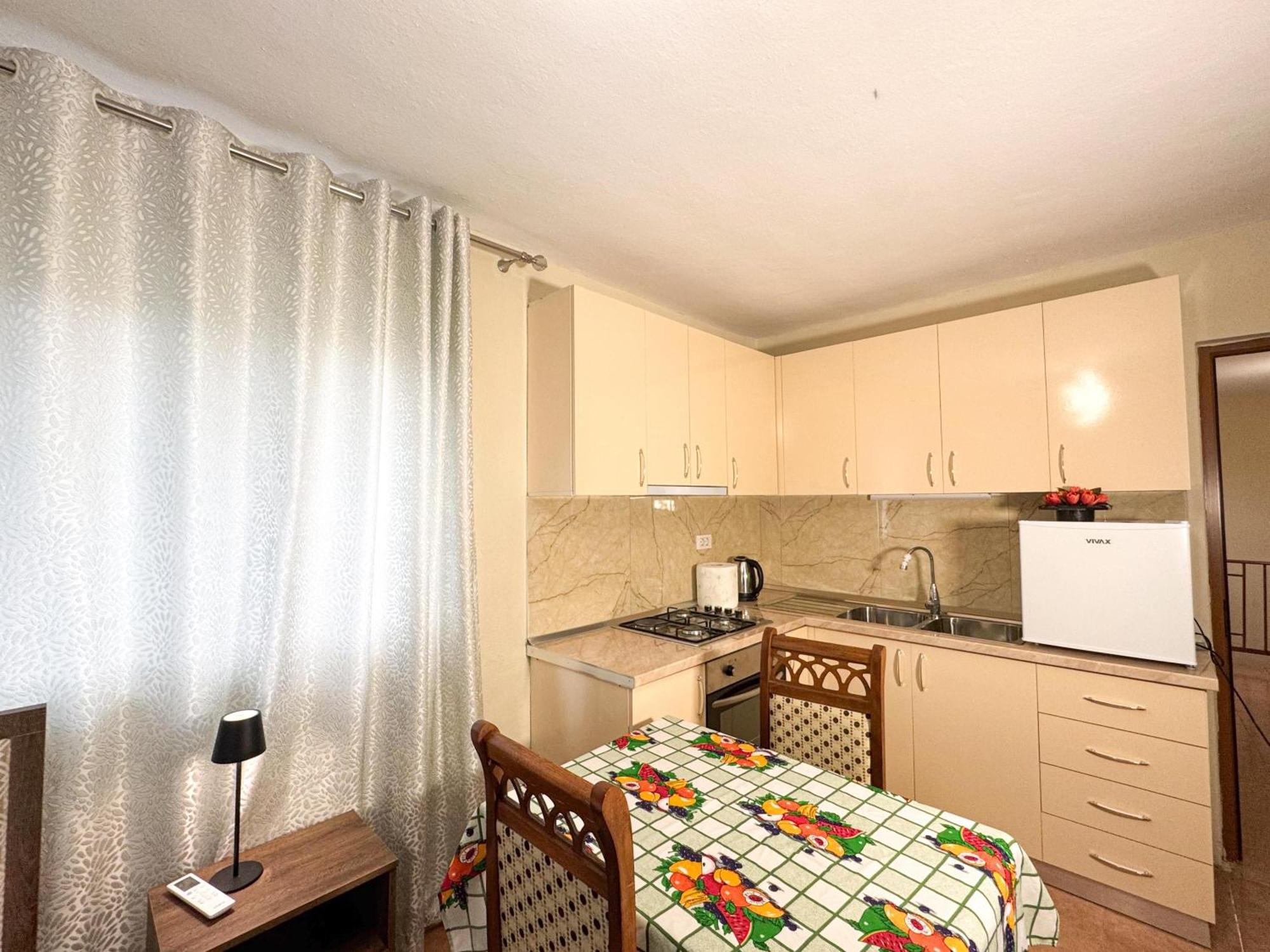 Shkodra Guest House & Trips Pokoj fotografie