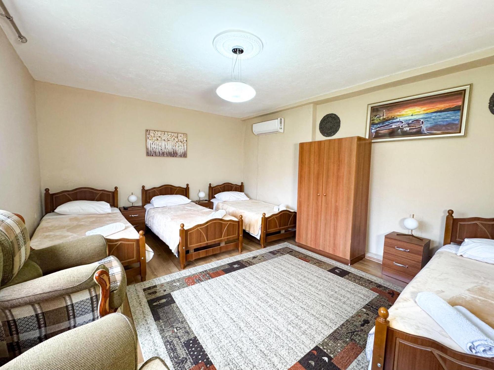 Shkodra Guest House & Trips Exteriér fotografie