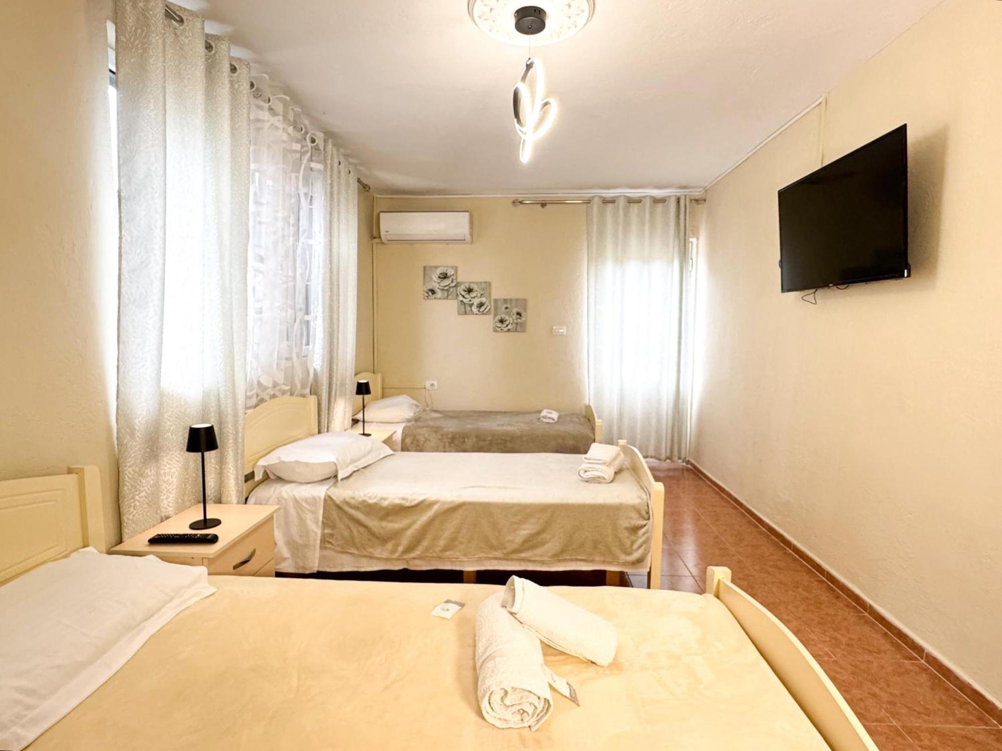 Shkodra Guest House & Trips Exteriér fotografie